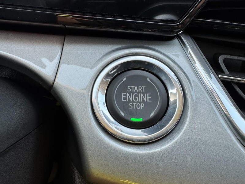 Chevrolet Trax Vehicle Image 16