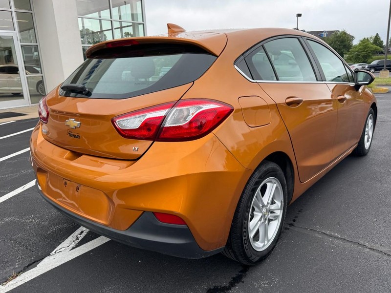 Chevrolet Cruze Vehicle Image 03