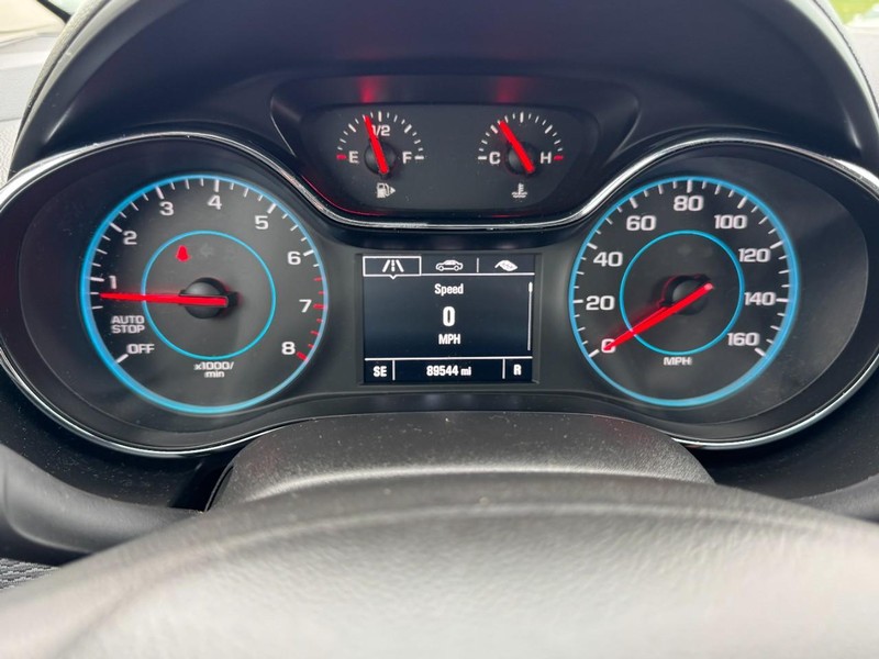 Chevrolet Cruze Vehicle Image 21