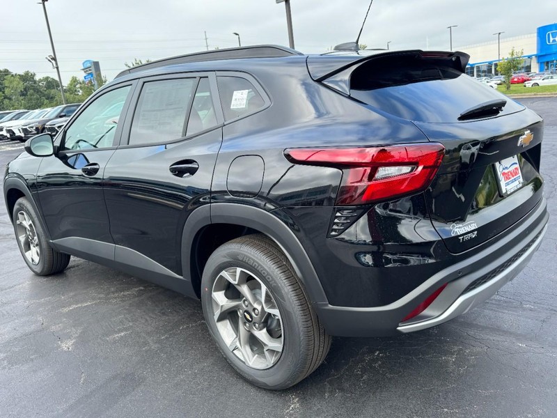 Chevrolet Trax Vehicle Image 05
