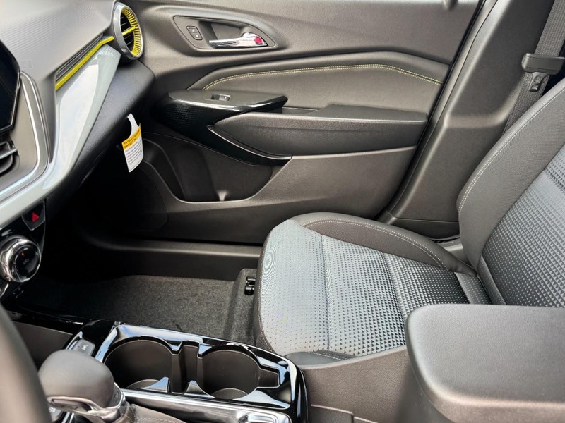 Chevrolet Trax Vehicle Image 08