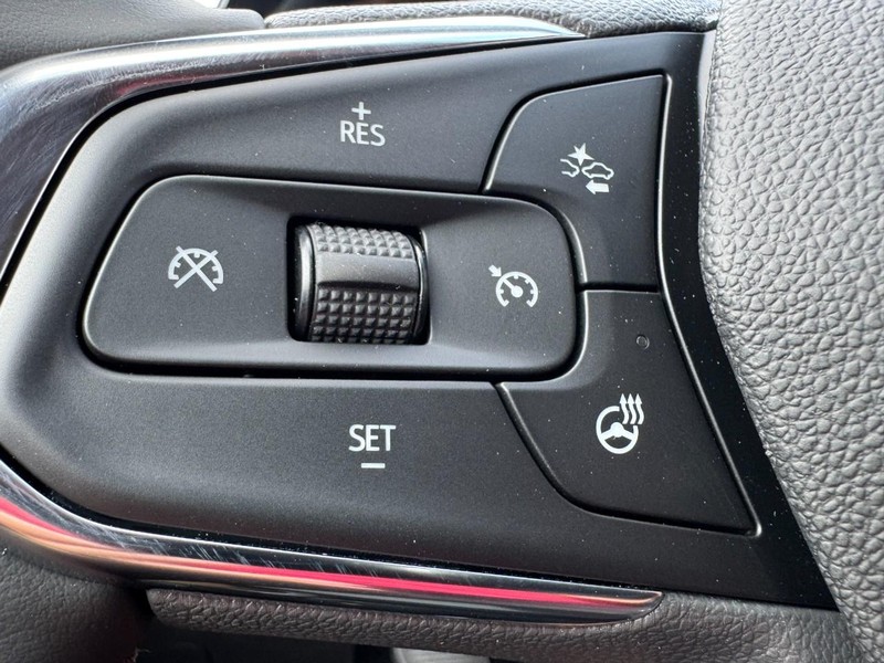 Chevrolet Trax Vehicle Image 11