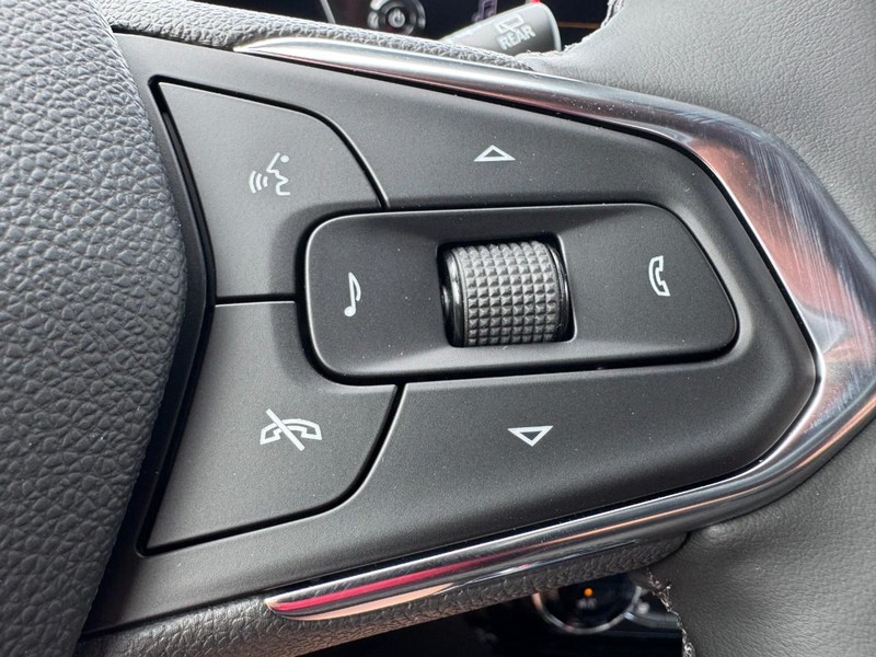 Chevrolet Trax Vehicle Image 12
