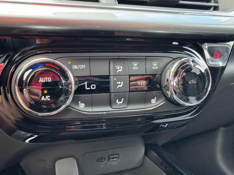 Chevrolet Trax Vehicle Image 13