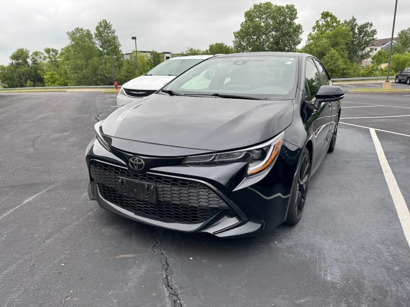 Toyota Corolla Hatchback Vehicle Image 02