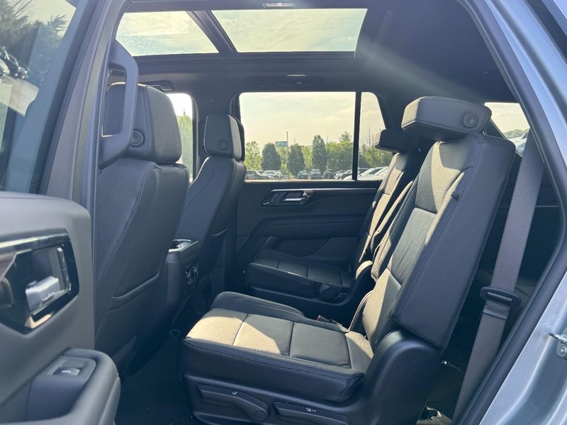 Chevrolet Tahoe Vehicle Image 05