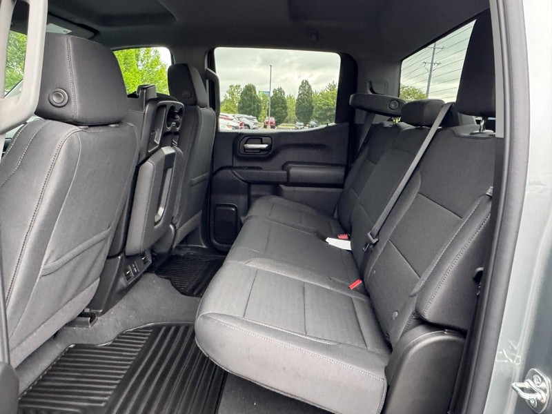 Chevrolet Silverado 1500 Vehicle Image 09