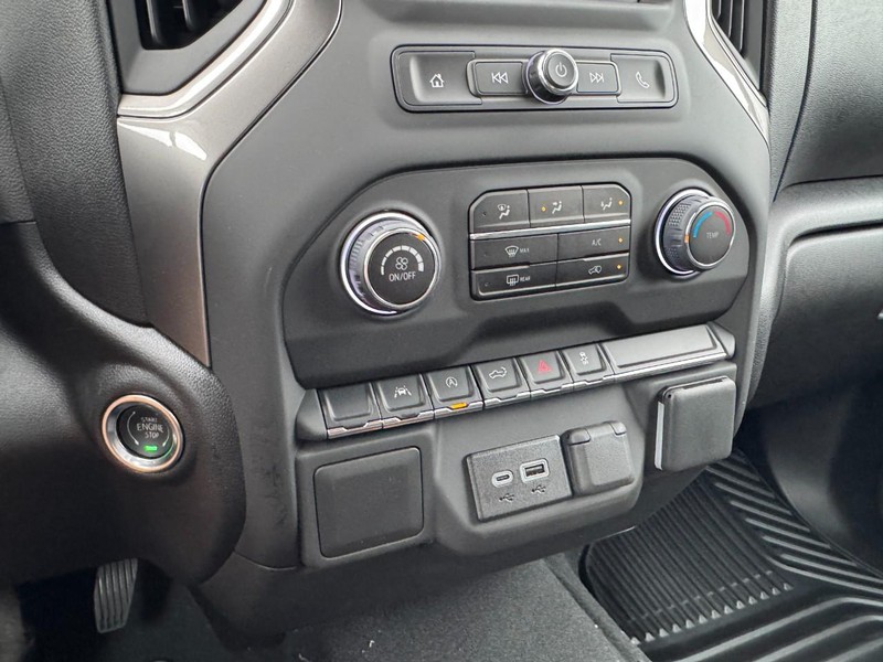 Chevrolet Silverado 1500 Vehicle Image 15