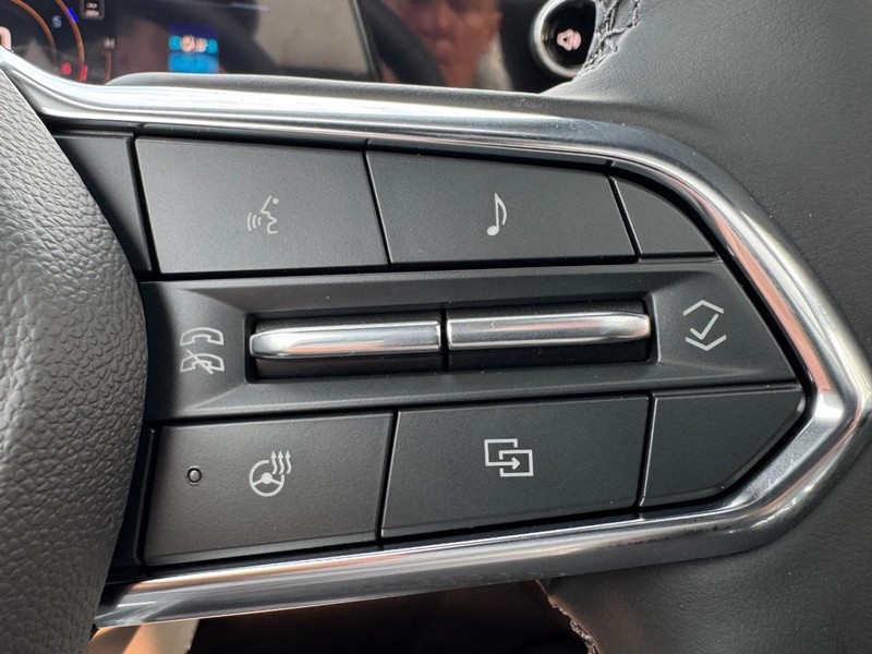 Chevrolet Tahoe Vehicle Image 12