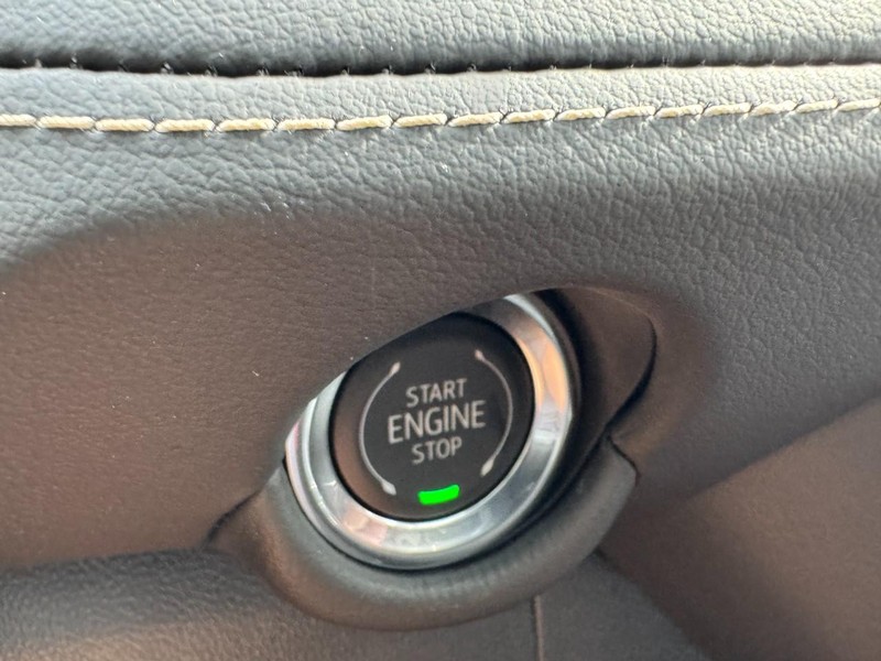 Chevrolet Tahoe Vehicle Image 16