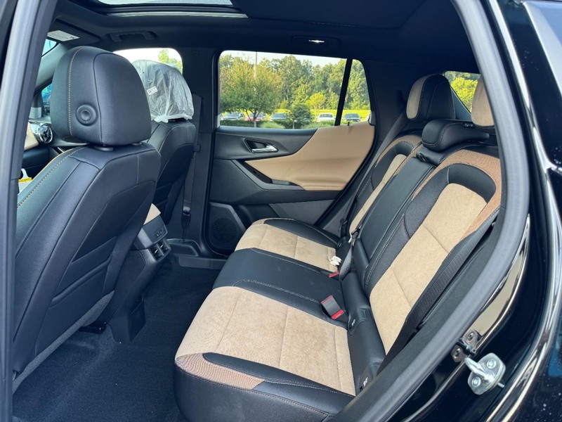 Chevrolet Equinox Vehicle Image 07