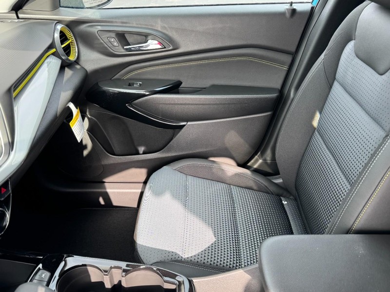Chevrolet Trax Vehicle Image 08