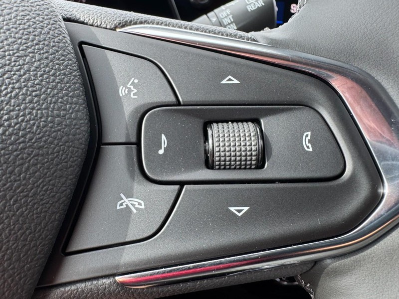 Chevrolet Trax Vehicle Image 12
