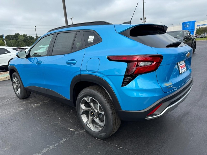 Chevrolet Trax Vehicle Image 05