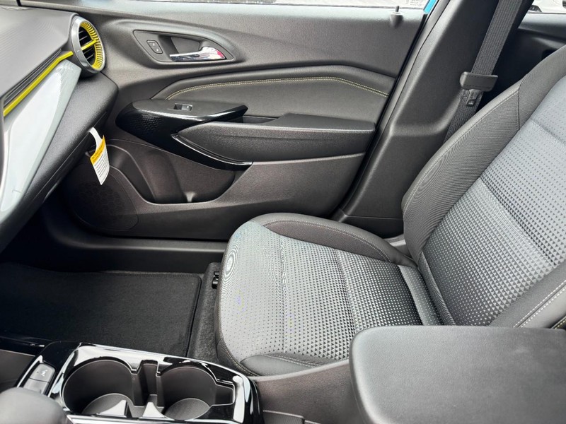 Chevrolet Trax Vehicle Image 08