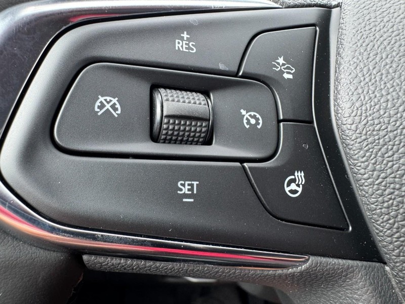 Chevrolet Trax Vehicle Image 11