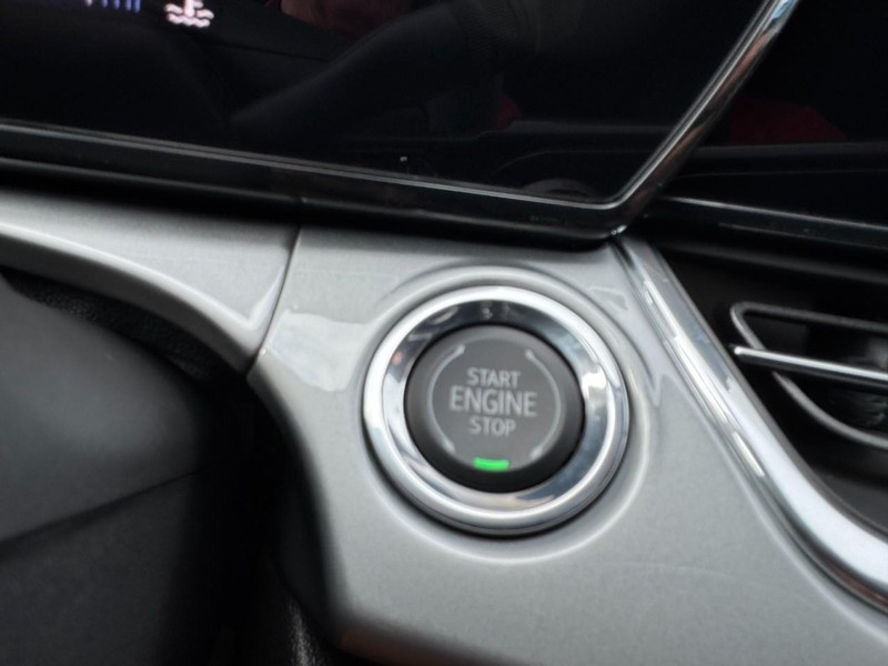 Chevrolet Trax Vehicle Image 16