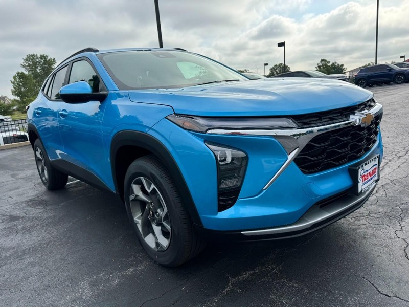 Chevrolet Trax Vehicle Image 02