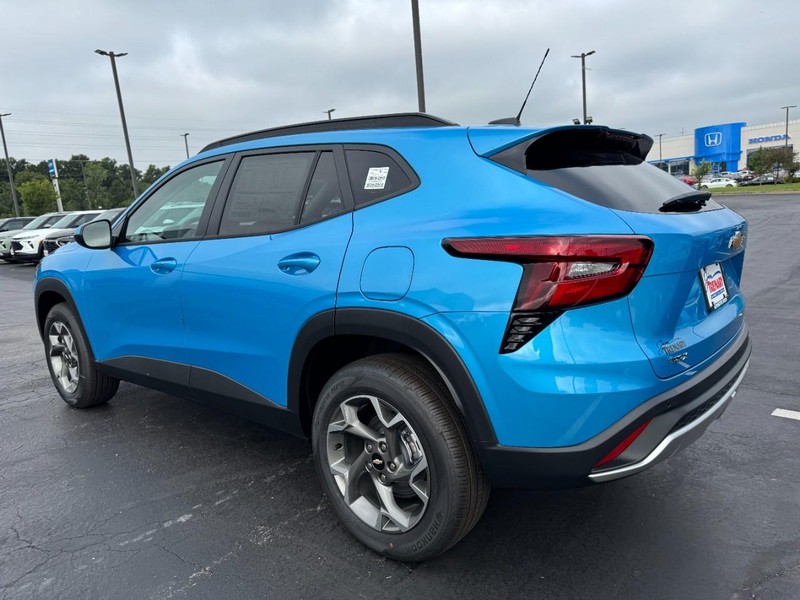 Chevrolet Trax Vehicle Image 05