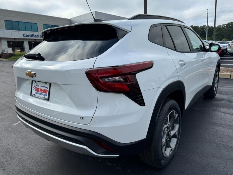 Chevrolet Trax Vehicle Image 03