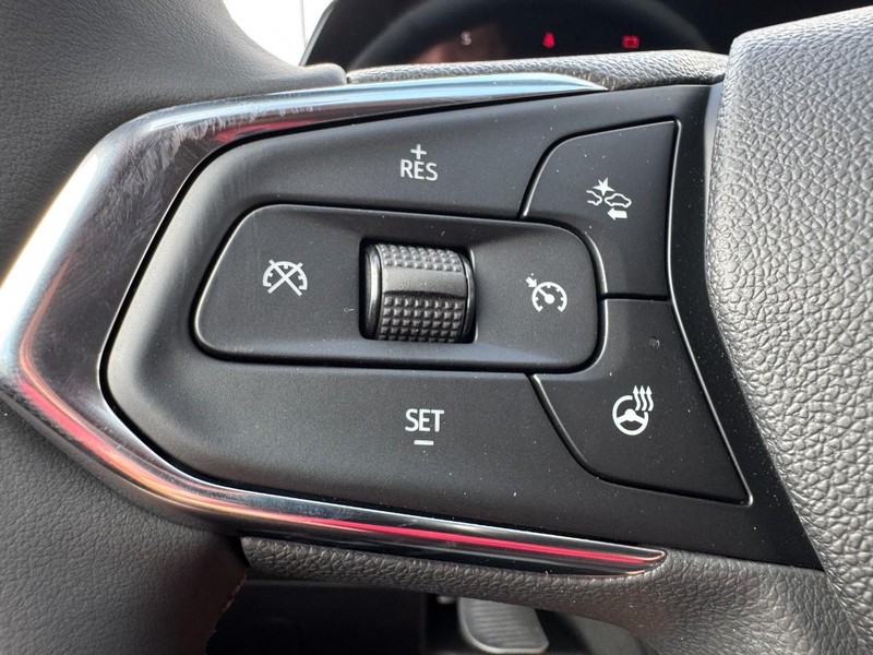 Chevrolet Trax Vehicle Image 11