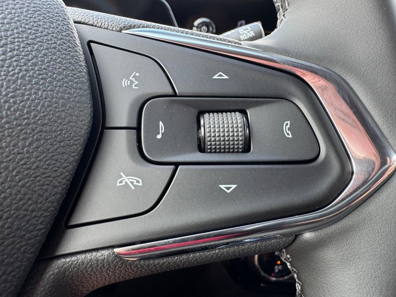 Chevrolet Trax Vehicle Image 12