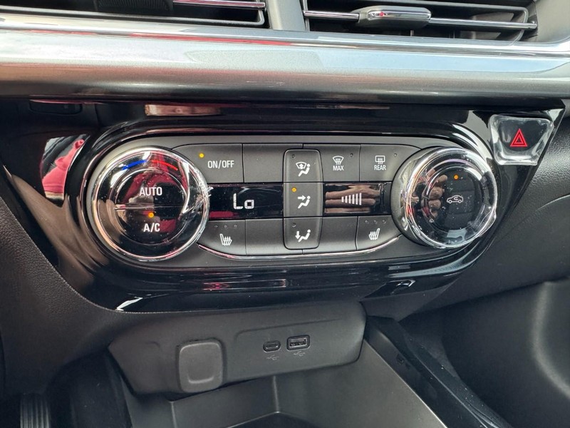 Chevrolet Trax Vehicle Image 13