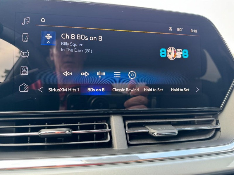 Chevrolet Trax Vehicle Image 14