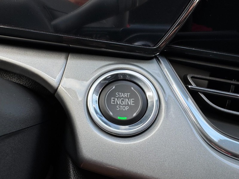 Chevrolet Trax Vehicle Image 16