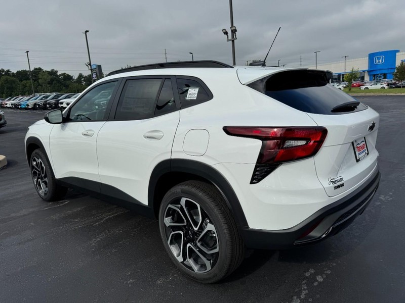 Chevrolet Trax Vehicle Image 05