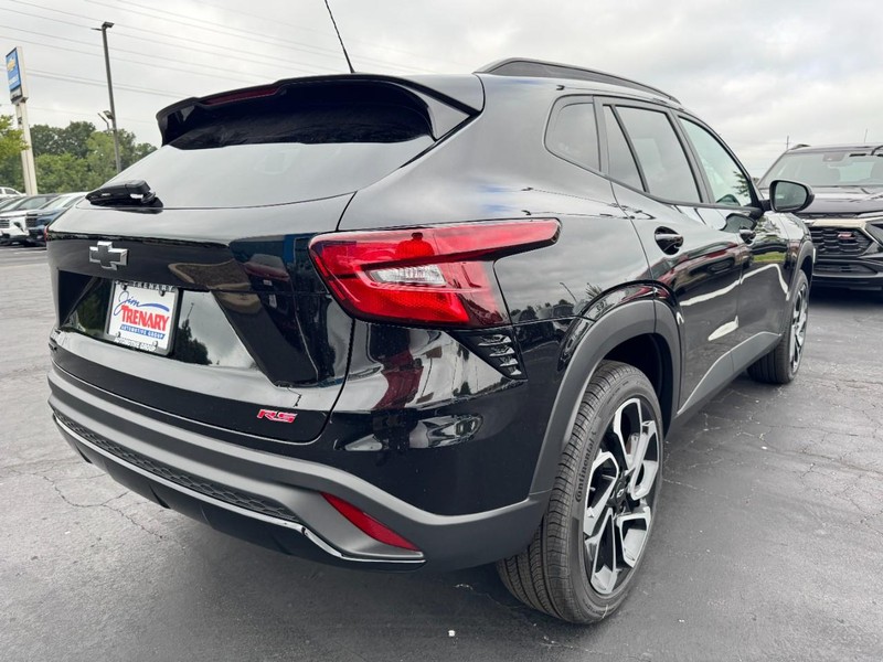 Chevrolet Trax Vehicle Image 03