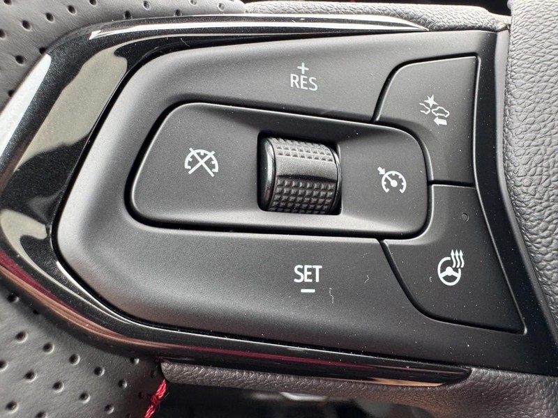 Chevrolet Trax Vehicle Image 12