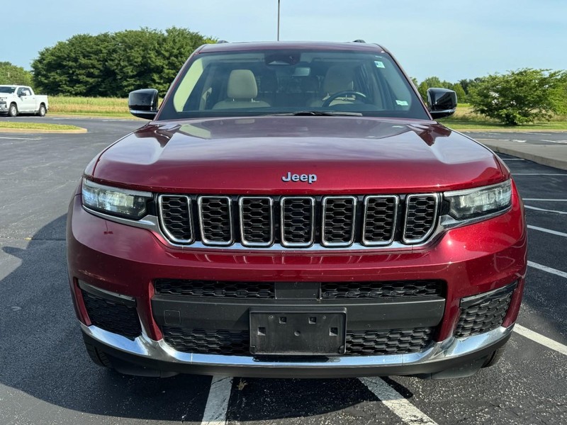 Jeep Grand Cherokee L Vehicle Image 09