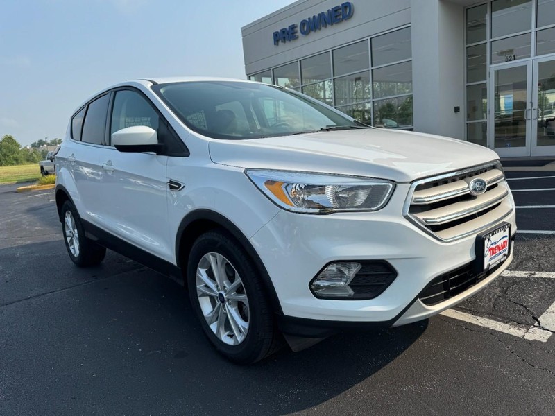 Ford Escape Vehicle Image 02