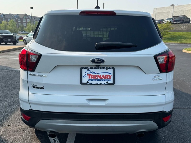 Ford Escape Vehicle Image 04