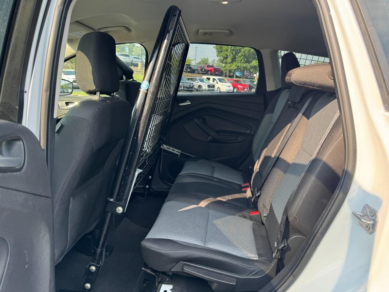 Ford Escape Vehicle Image 10