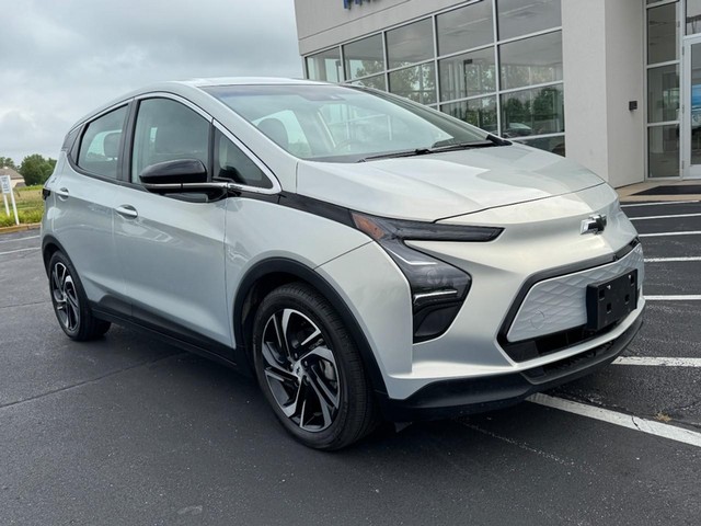 Used 2023 Chevrolet Bolt EV 2LT with VIN 1G1FX6S09P4166423 for sale in O'Fallon, MO