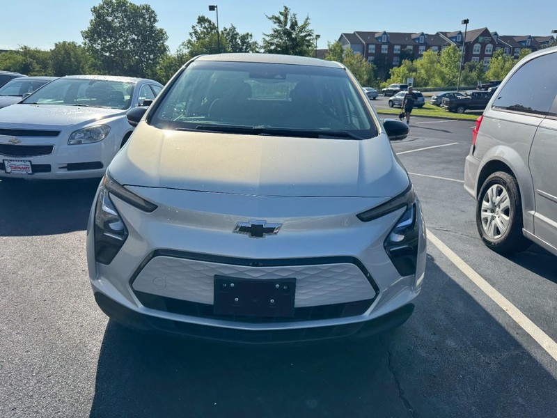 Chevrolet Bolt EV Vehicle Image 02