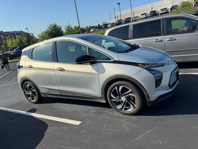 Chevrolet Bolt EV Vehicle Image 04