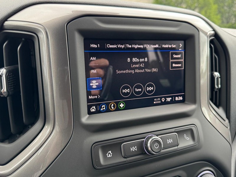 Chevrolet Silverado 1500 Vehicle Image 16