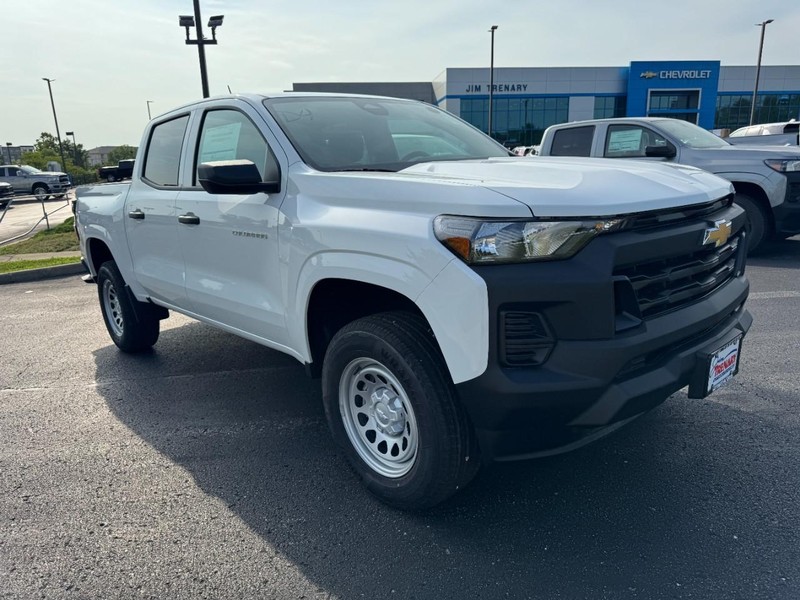 Chevrolet Colorado Vehicle Image 02