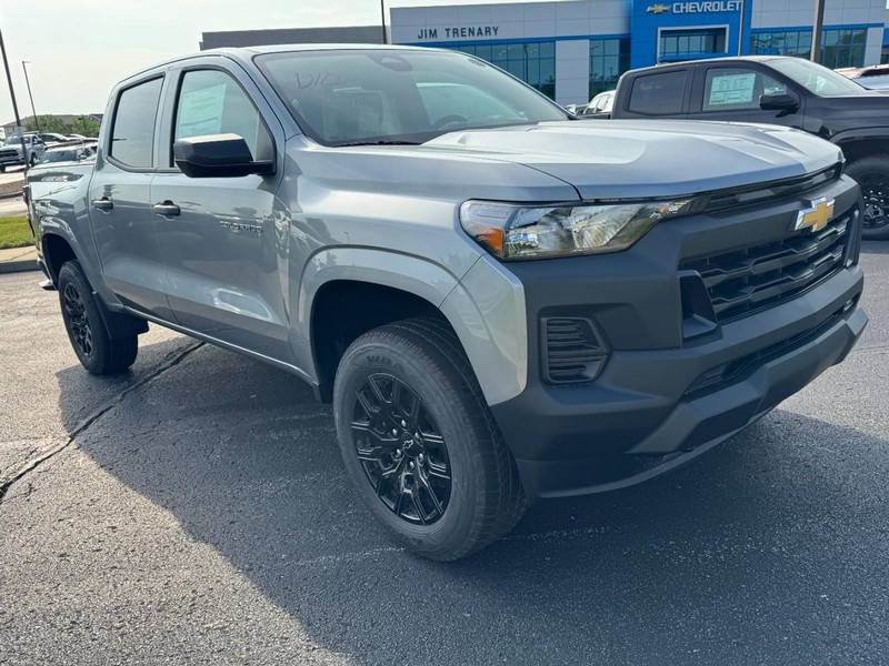 Chevrolet Colorado Vehicle Image 02