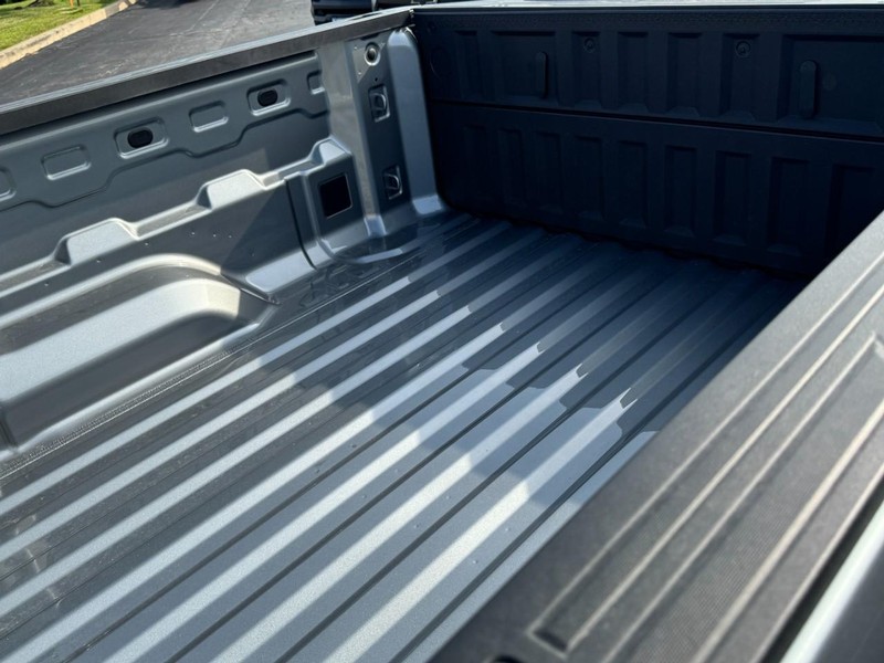 Chevrolet Colorado Vehicle Image 06