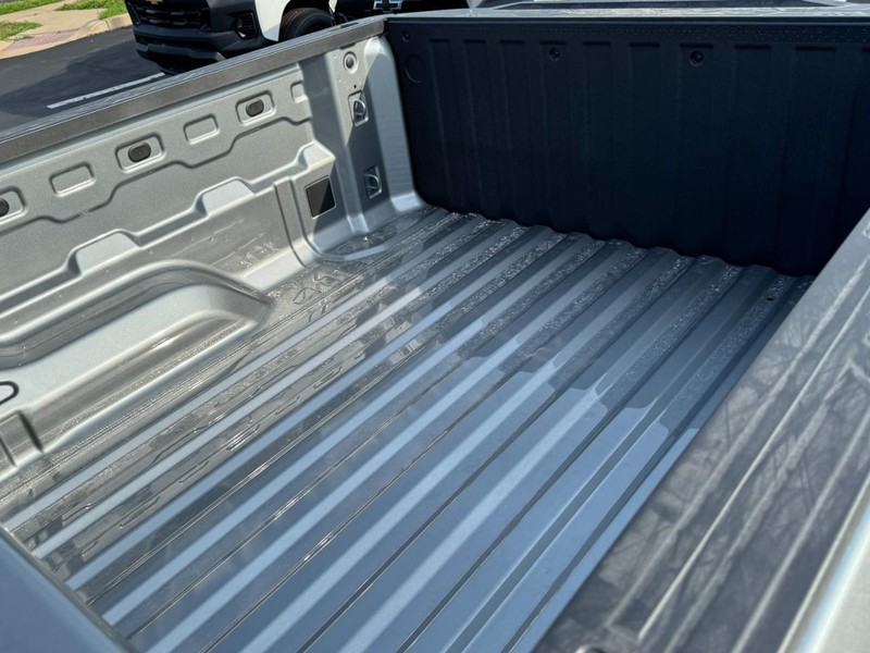 Chevrolet Colorado Vehicle Image 07