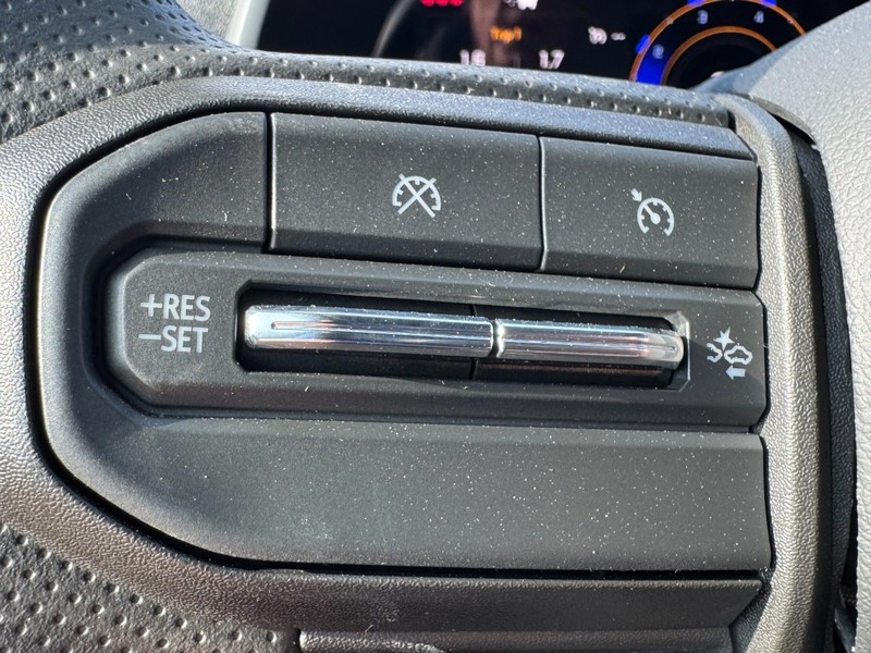Chevrolet Colorado Vehicle Image 10