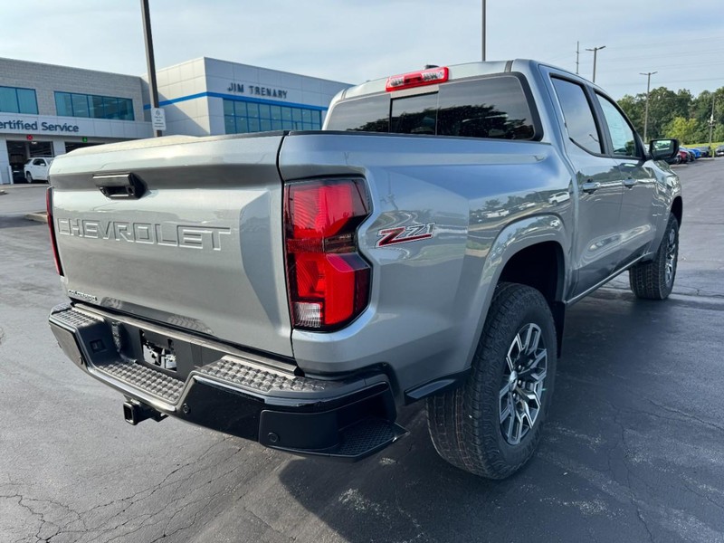 Chevrolet Colorado Vehicle Image 03