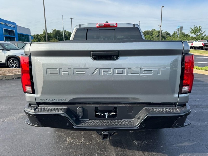 Chevrolet Colorado Vehicle Image 04