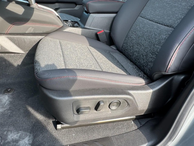 Chevrolet Colorado Vehicle Image 08
