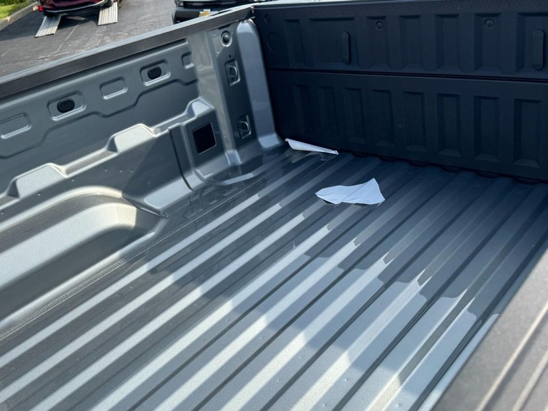 Chevrolet Colorado Vehicle Image 06