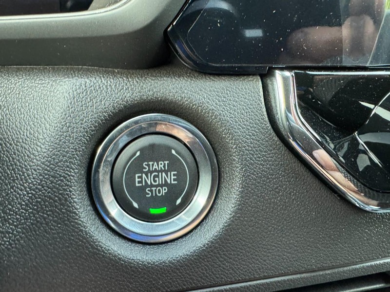 Chevrolet Colorado Vehicle Image 14